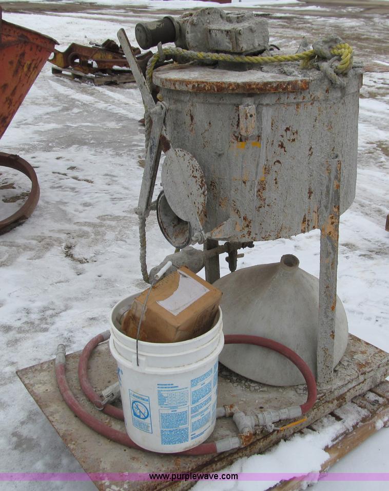 image for item I9830 Chem-Grout grout mixing machine