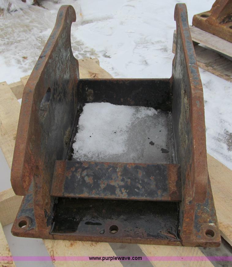 image for item I9833 NPK hammer attachment plate