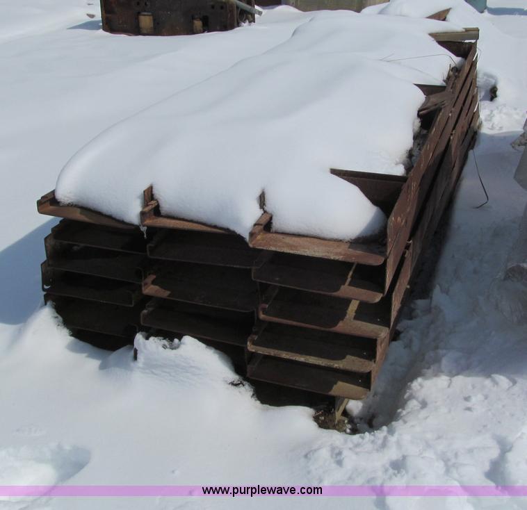 image for item I9839 Assorted concrete forms