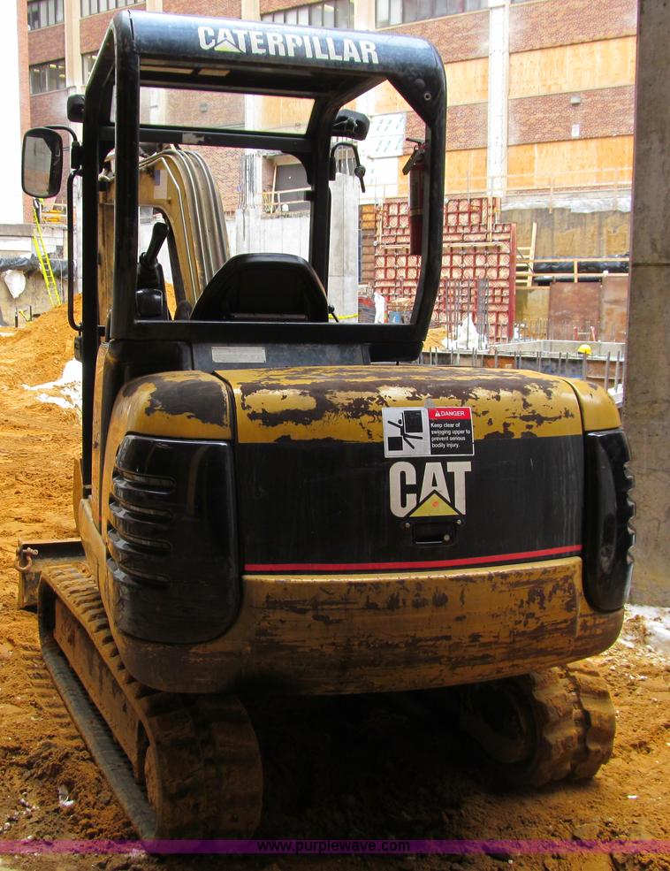 image for item I9840 2002 Caterpillar 303.5 mini excavator