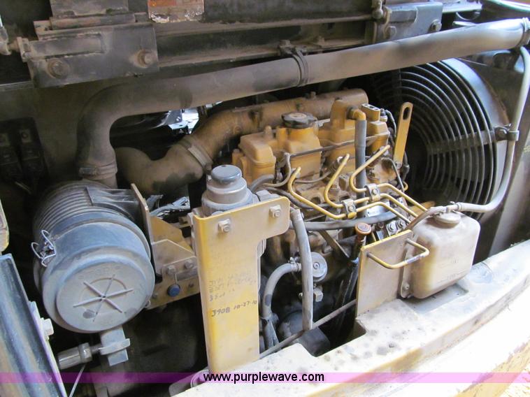 image for item I9840 2002 Caterpillar 303.5 mini excavator