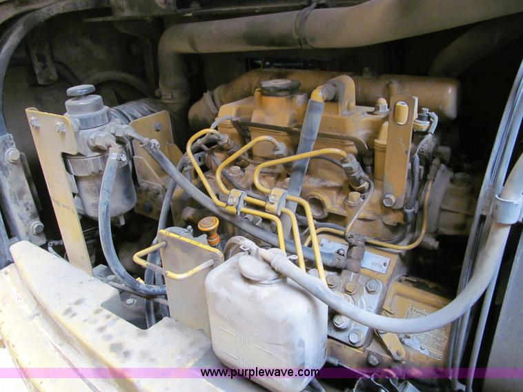 image for item I9840 2002 Caterpillar 303.5 mini excavator