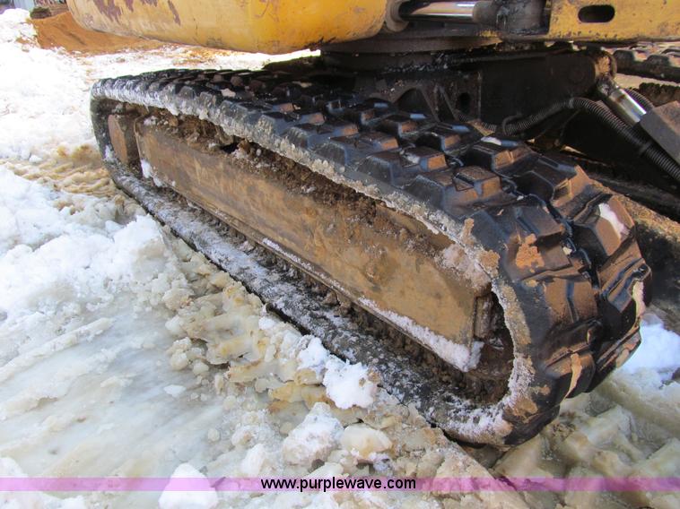 image for item I9840 2002 Caterpillar 303.5 mini excavator