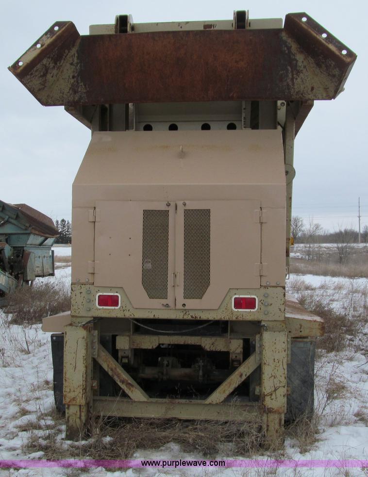 image for item I9841 2007 Peerless portable rip rap plant