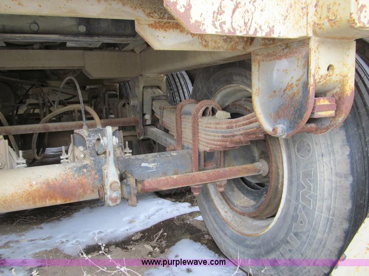 image for item I9841 2007 Peerless portable rip rap plant