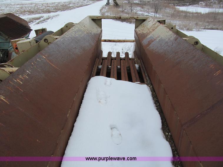 image for item I9841 2007 Peerless portable rip rap plant