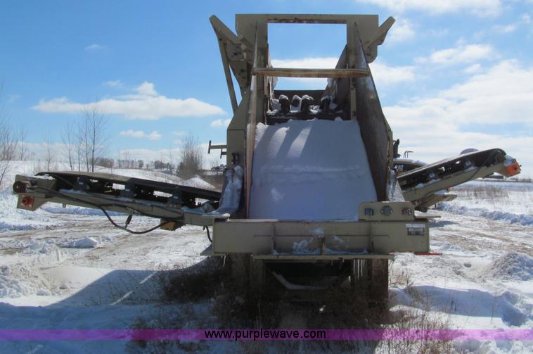 image for item I9841 2007 Peerless portable rip rap plant