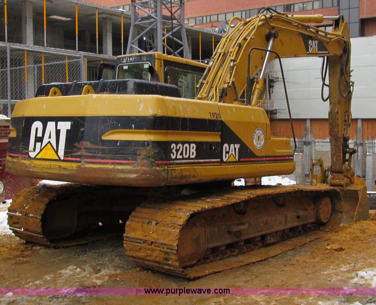 image for item I9842 1998 Caterpillar 320BL  excavator