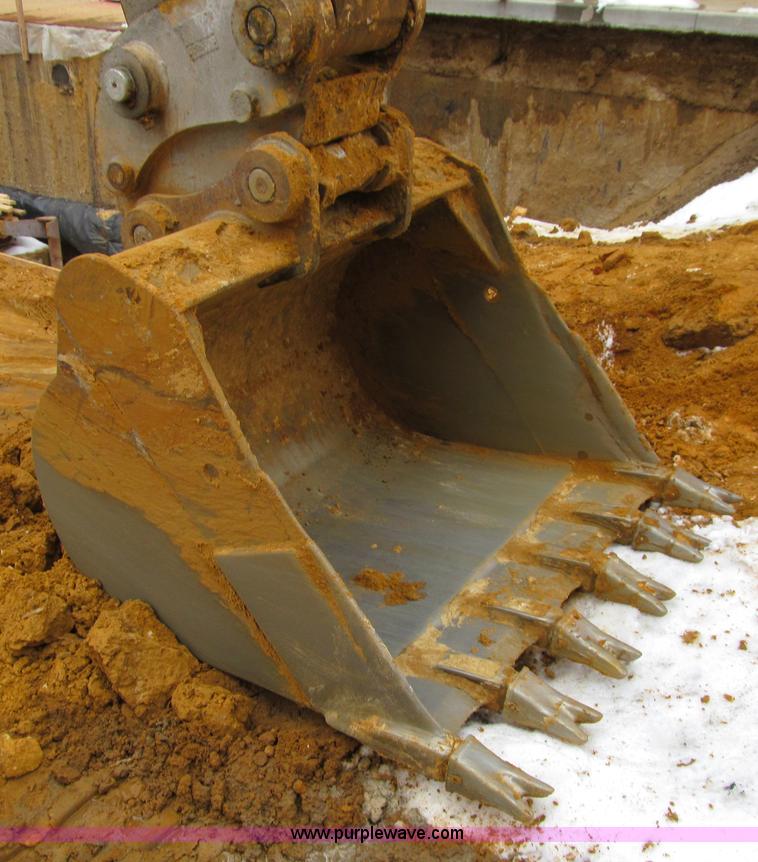 image for item I9842 1998 Caterpillar 320BL  excavator