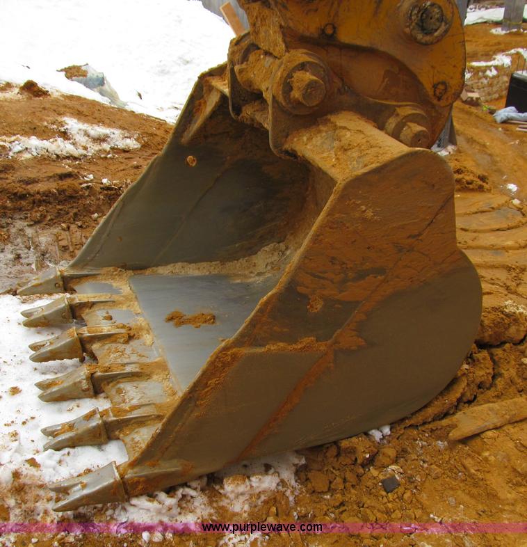 image for item I9842 1998 Caterpillar 320BL  excavator