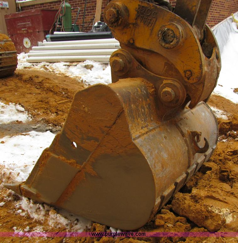 image for item I9842 1998 Caterpillar 320BL  excavator