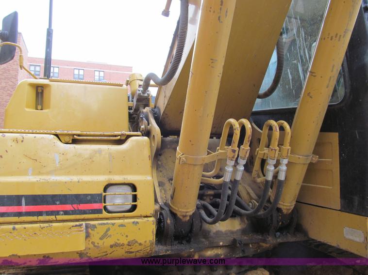 image for item I9842 1998 Caterpillar 320BL  excavator
