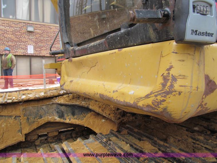 image for item I9842 1998 Caterpillar 320BL  excavator