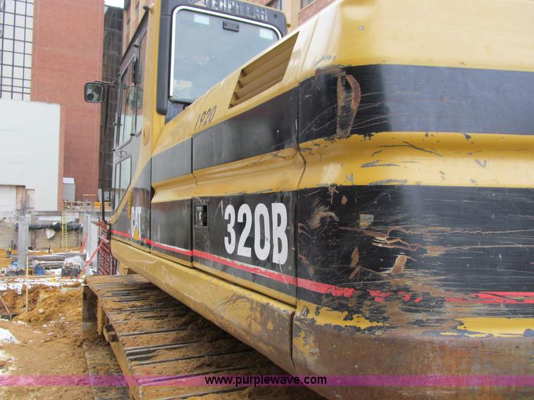 image for item I9842 1998 Caterpillar 320BL  excavator