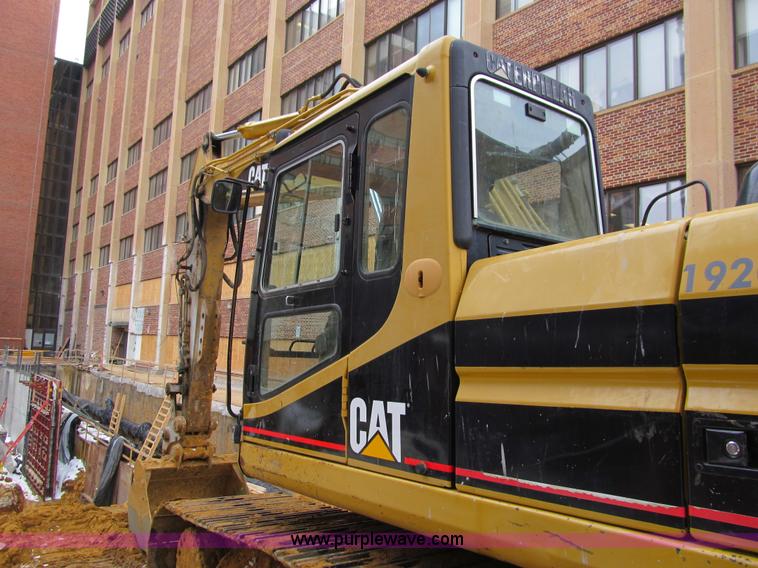 image for item I9842 1998 Caterpillar 320BL  excavator