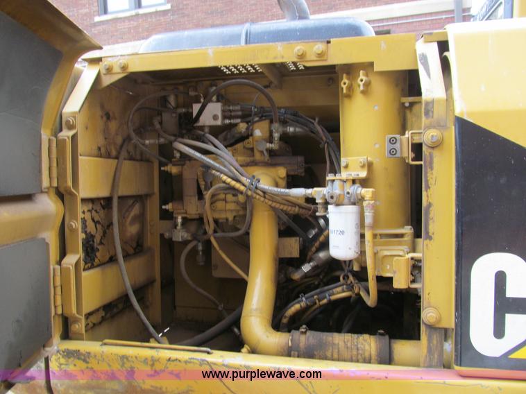 image for item I9842 1998 Caterpillar 320BL  excavator