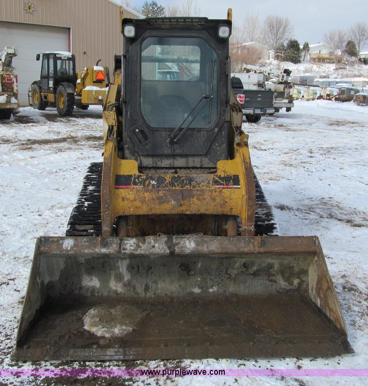image for item I9844 2003 Caterpillar 257 track skid steer