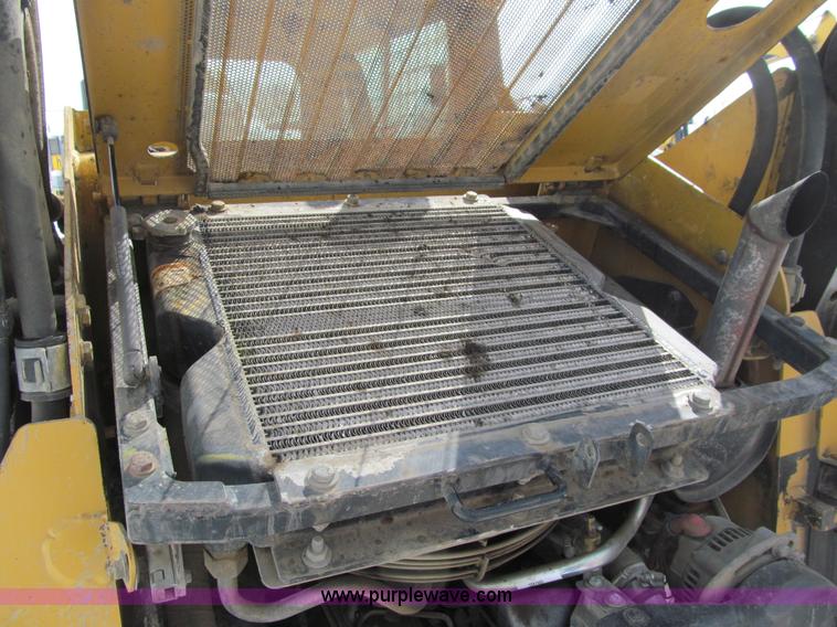 image for item I9844 2003 Caterpillar 257 track skid steer