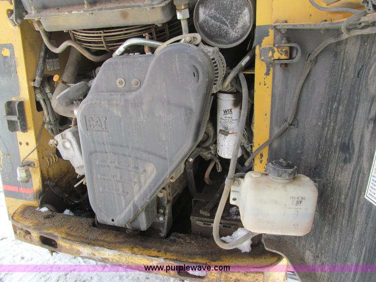 image for item I9844 2003 Caterpillar 257 track skid steer