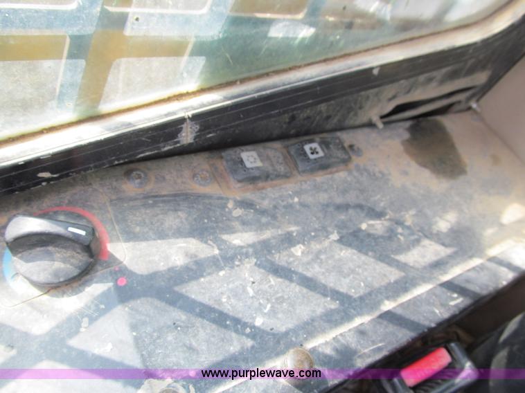 image for item I9844 2003 Caterpillar 257 track skid steer