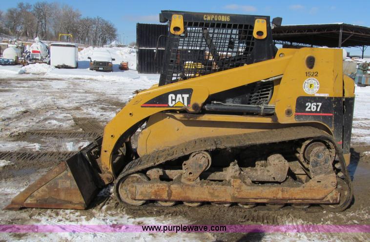 image for item I9845 2003 Caterpillar 267 track skid steer
