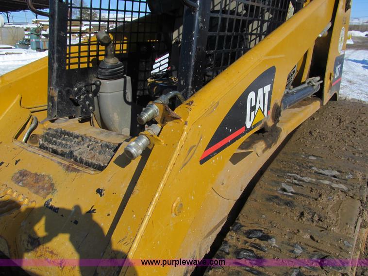image for item I9845 2003 Caterpillar 267 track skid steer