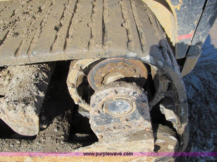 image for item I9845 2003 Caterpillar 267 track skid steer