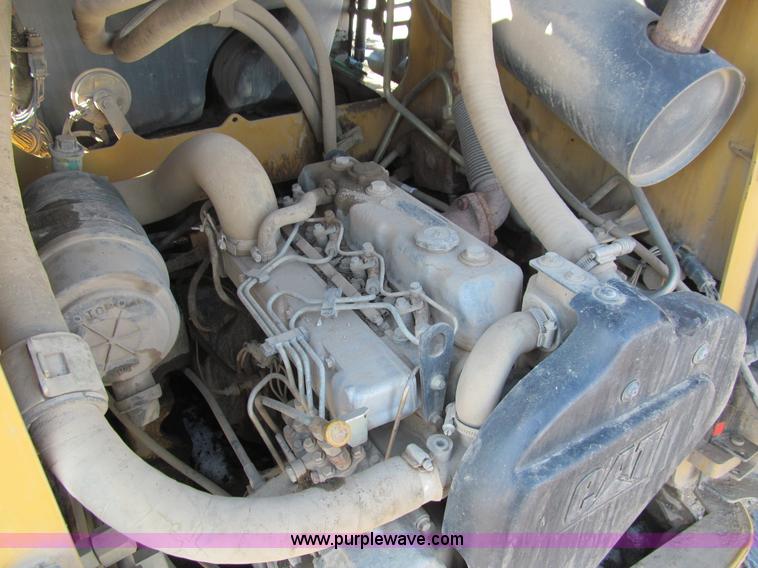 image for item I9845 2003 Caterpillar 267 track skid steer