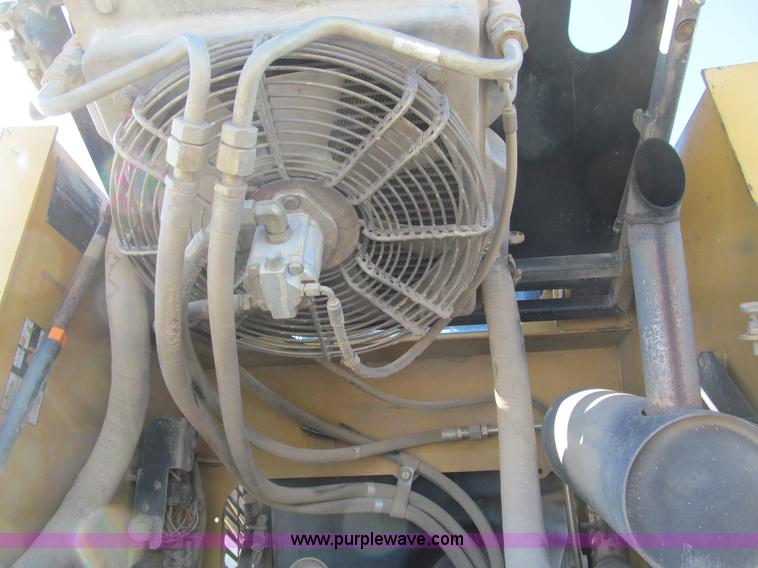 image for item I9845 2003 Caterpillar 267 track skid steer