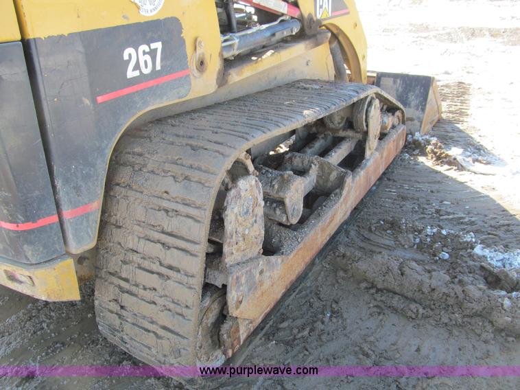 image for item I9845 2003 Caterpillar 267 track skid steer