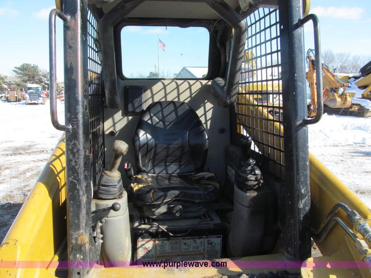 image for item I9845 2003 Caterpillar 267 track skid steer