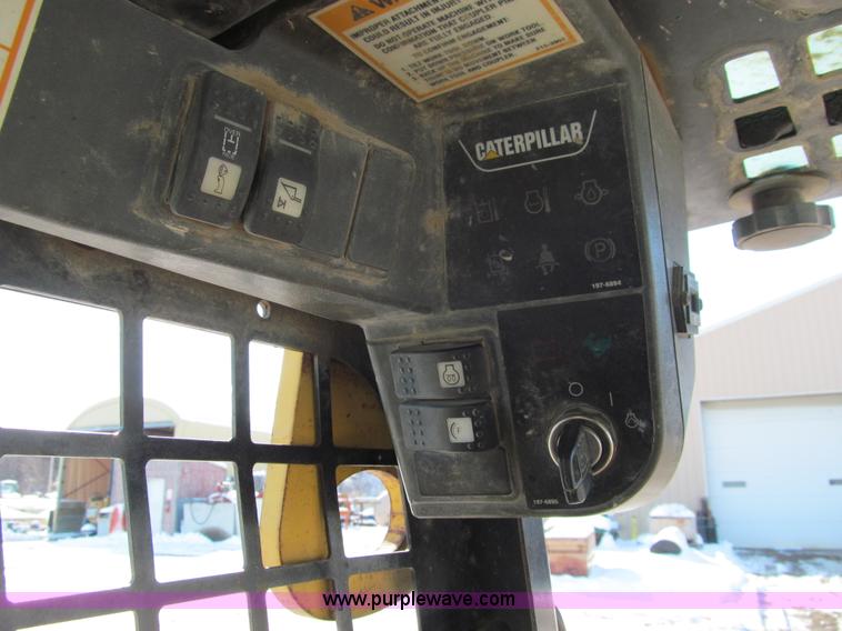 image for item I9845 2003 Caterpillar 267 track skid steer