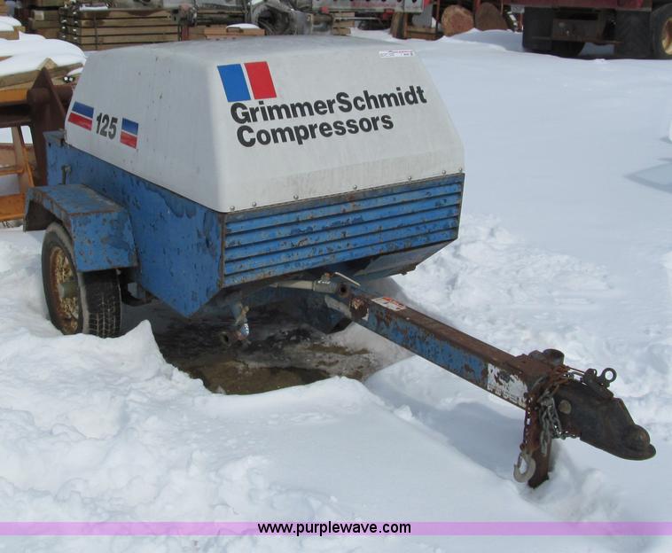 image for item I9846 Air compressor and welder