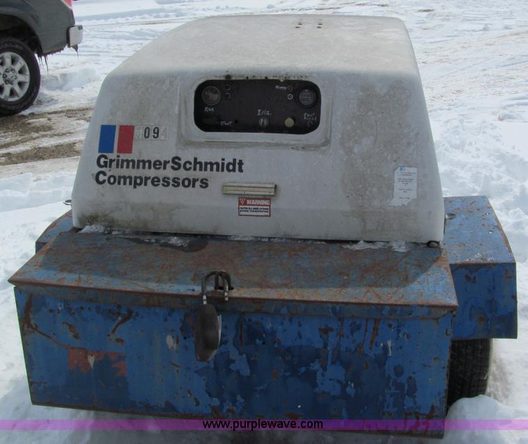 image for item I9846 Air compressor and welder