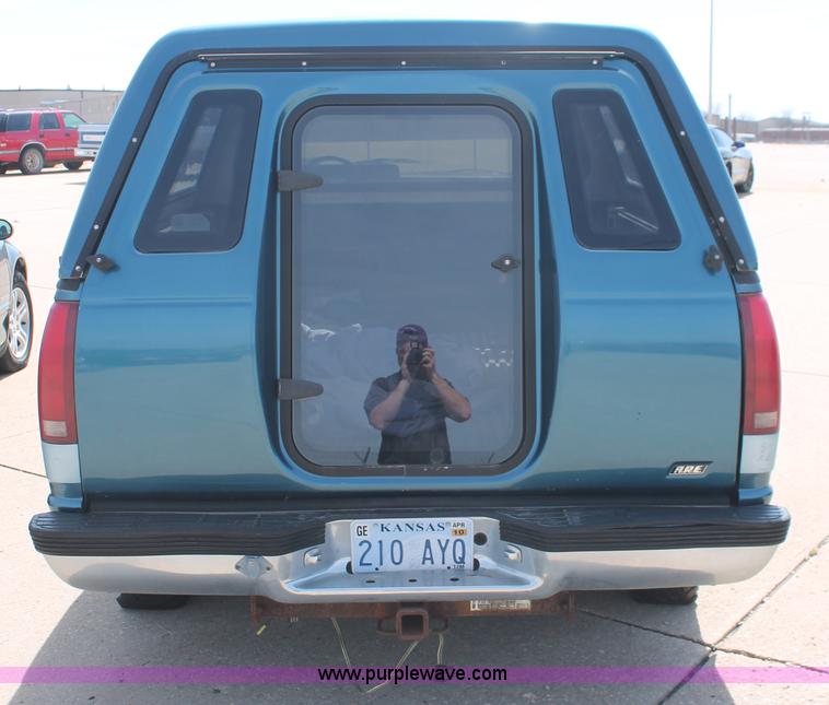 image for item D8017 1991 Chevrolet Silverado 2500 Extended Cab pickup truck