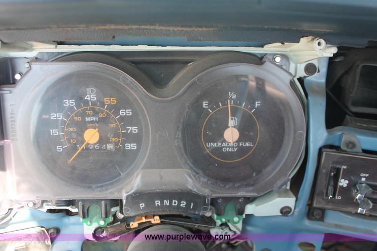 image for item D8019 1982 Chevrolet Scottsdale 10 pickup truck