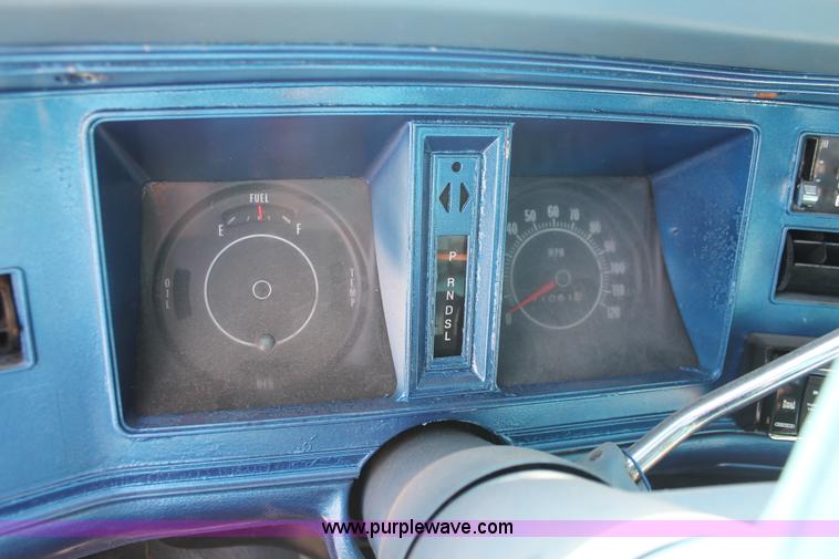 image for item D8023 1977 Chevrolet Catalina 400