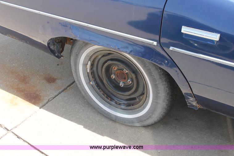 image for item D8023 1977 Chevrolet Catalina 400