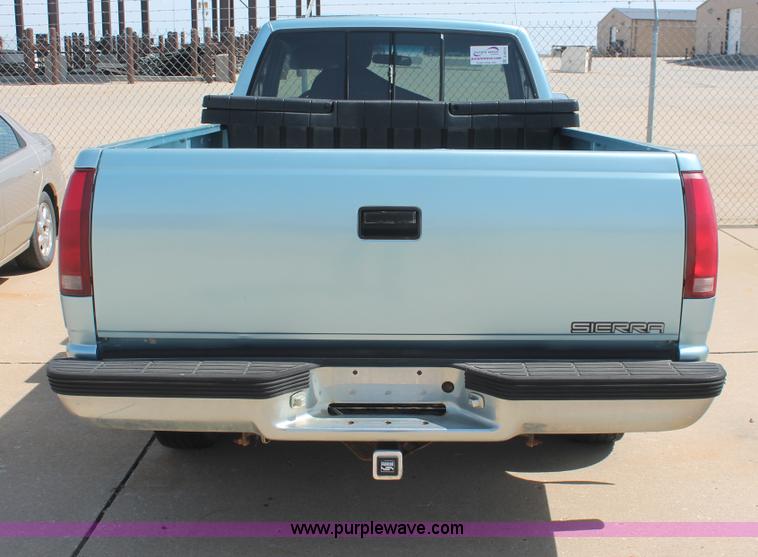 image for item D8024 1990 GMC Sierra 1500 SLX pickup truck