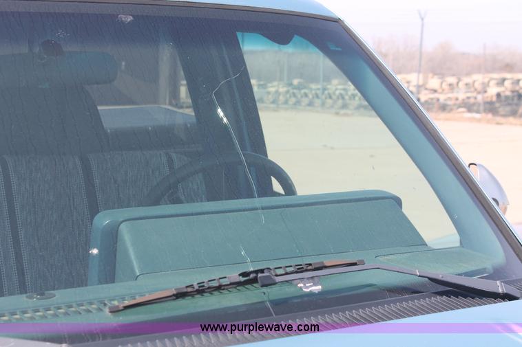 image for item D8024 1990 GMC Sierra 1500 SLX pickup truck