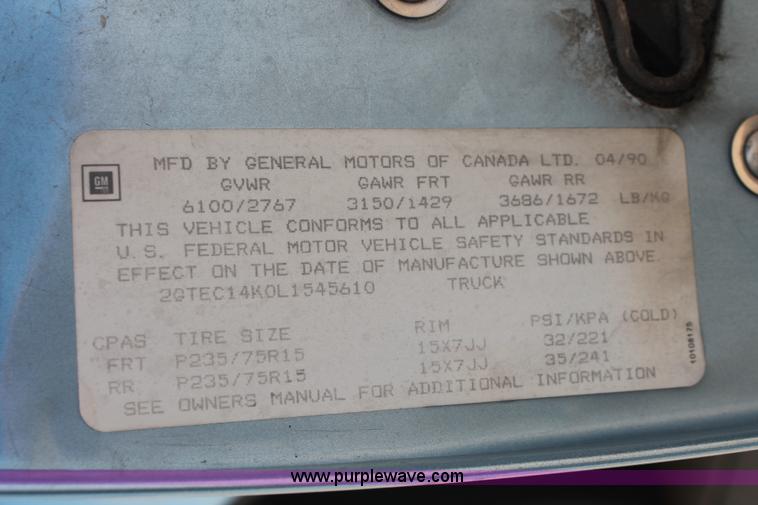 image for item D8024 1990 GMC Sierra 1500 SLX pickup truck