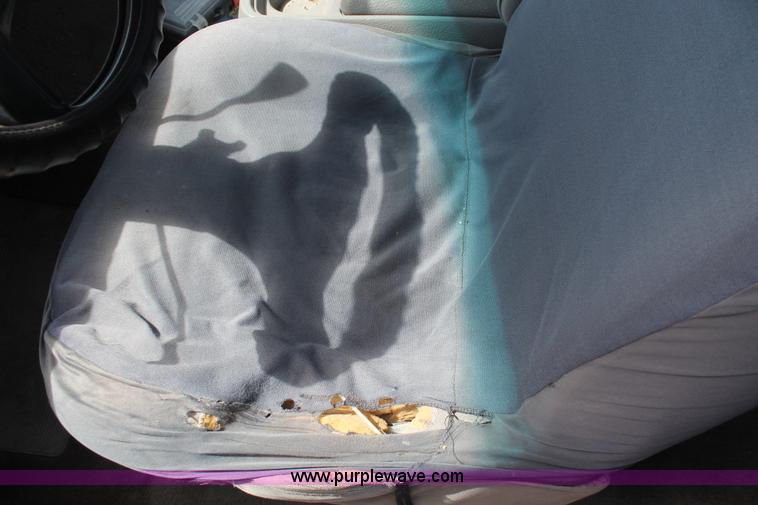 image for item D8027 1988 Ford F150 XLT Lariat SuperCab pickup truck