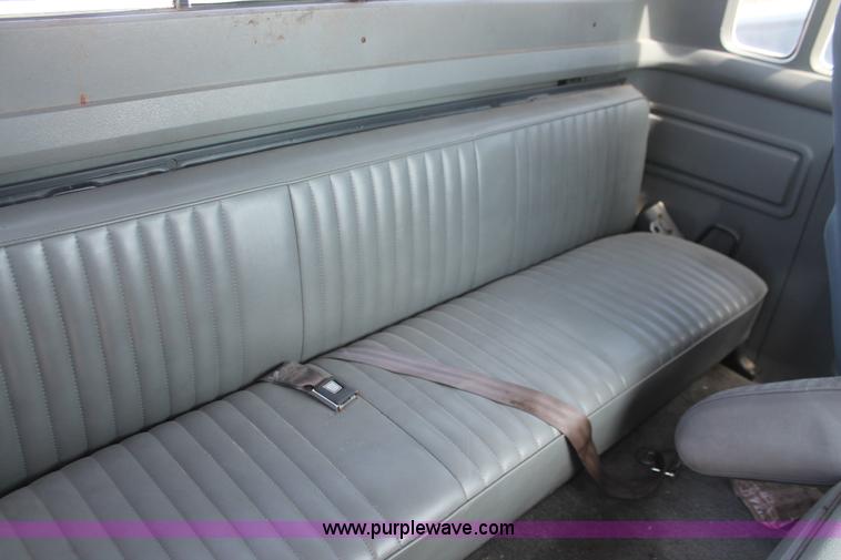 image for item D8027 1988 Ford F150 XLT Lariat SuperCab pickup truck