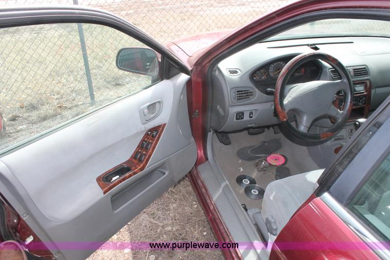 image for item D8028 2001 Mitsubishi Galant ES