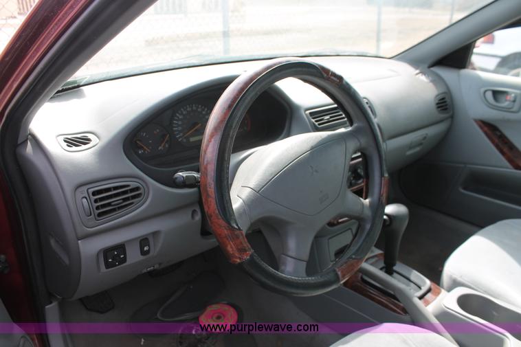 image for item D8028 2001 Mitsubishi Galant ES