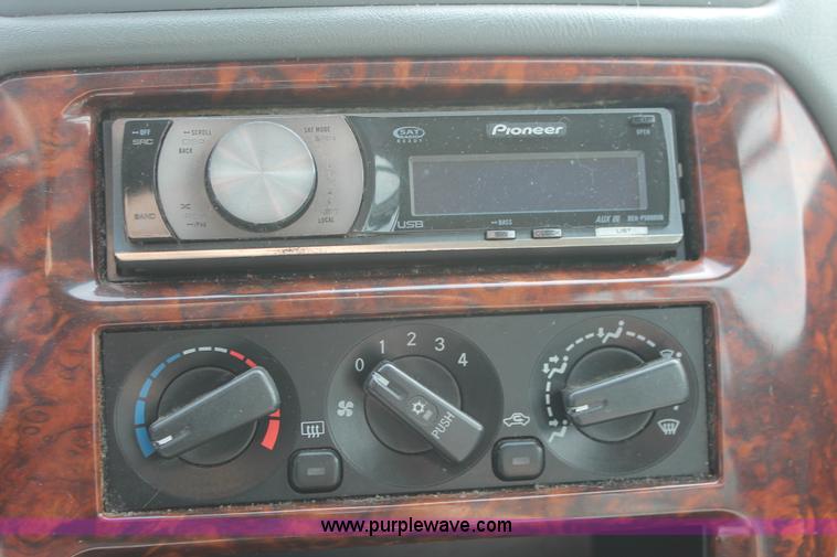 image for item D8028 2001 Mitsubishi Galant ES