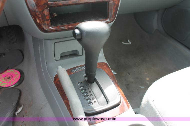 image for item D8028 2001 Mitsubishi Galant ES