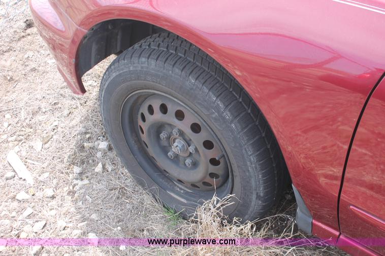 image for item D8028 2001 Mitsubishi Galant ES