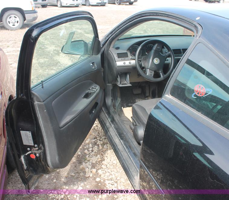 image for item D8029 2006 Chevrolet Cobalt LT