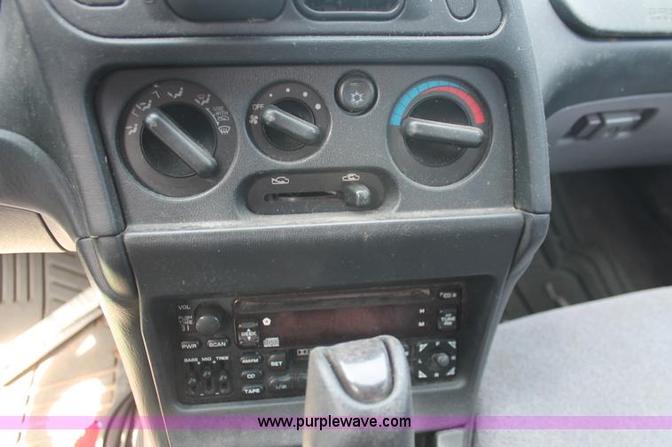 image for item D8030 1999 Dodge Avenger